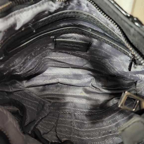 2 Vera Wang and 1 unbranded black patent leather shoulder bags - Picture 9 of 15